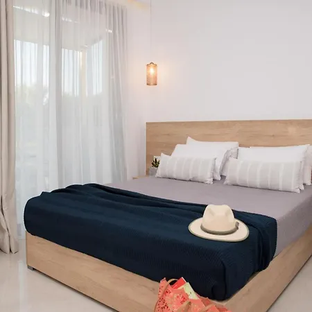 Hotel apartamentowy Aphrodite & - 140m From The Beach, By Zantewize 2*