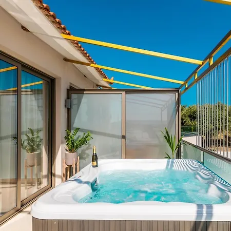 Aparthotel Aphrodite & - 140m From The Beach, By Zantewize 4*