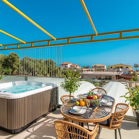 Hotel apartamentowy Aphrodite & - 140m From The Beach, By Zantewize Alikes
