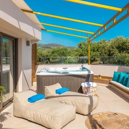 Aphrodite & - 140m From The Beach, By Zantewize