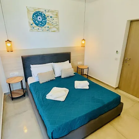 Hotel apartamentowy Aphrodite & - 140m From The Beach, By Zantewize 2*
