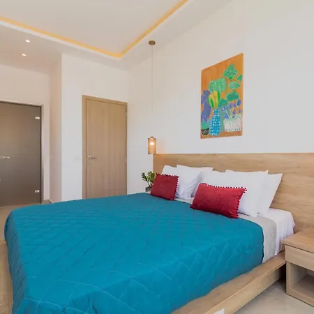 Hotel apartamentowy Aphrodite & - 140m From The Beach, By Zantewize Alikes