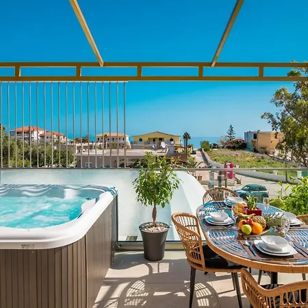 Aphrodite & - 140m From The Beach, By Zantewize Appart hôtel Alykes (Zakynthos)