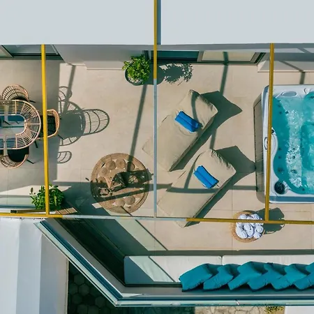 Appart hôtel Aphrodite & - 140m From The Beach, By Zantewize 4*