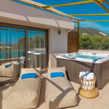 Aphrodite & - 140m From The Beach, By Zantewize Hotel apartamentowy Alikes