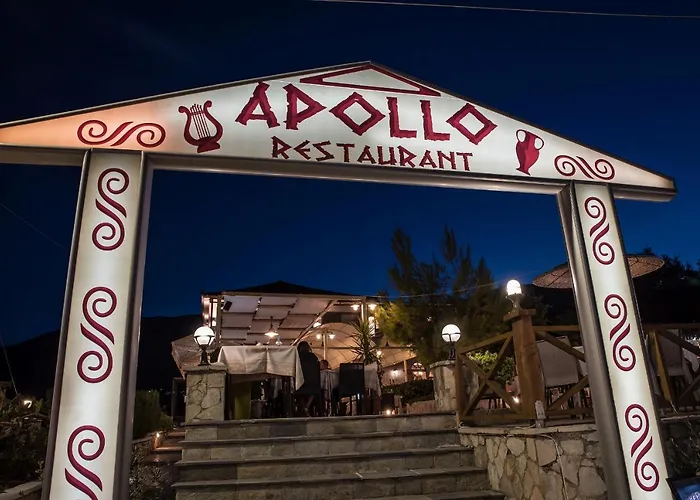 Aphrodite & - 140m From The Beach, By Zantewize Hotel apartamentowy