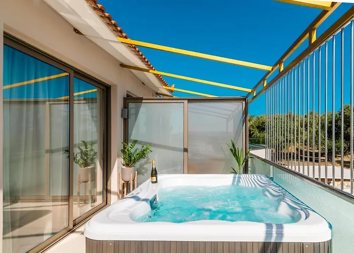 Hotel apartamentowy Aphrodite & - 140m From The Beach, By Zantewize 4*